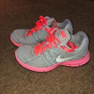 Women’s Nike’s Size 6.5